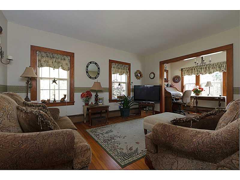 242 Blue Road Monmouth, ME 04259 - Photo 7 of 35 Living Room.