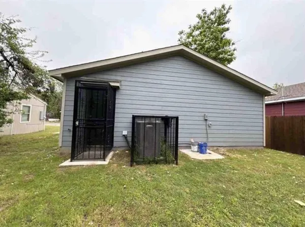 $250,000 | 2614 Hooper Street, Dallas, TX 75215