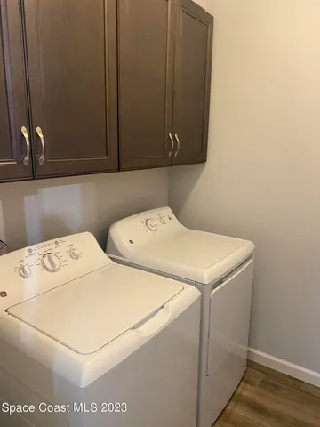 a view of a air conditioner