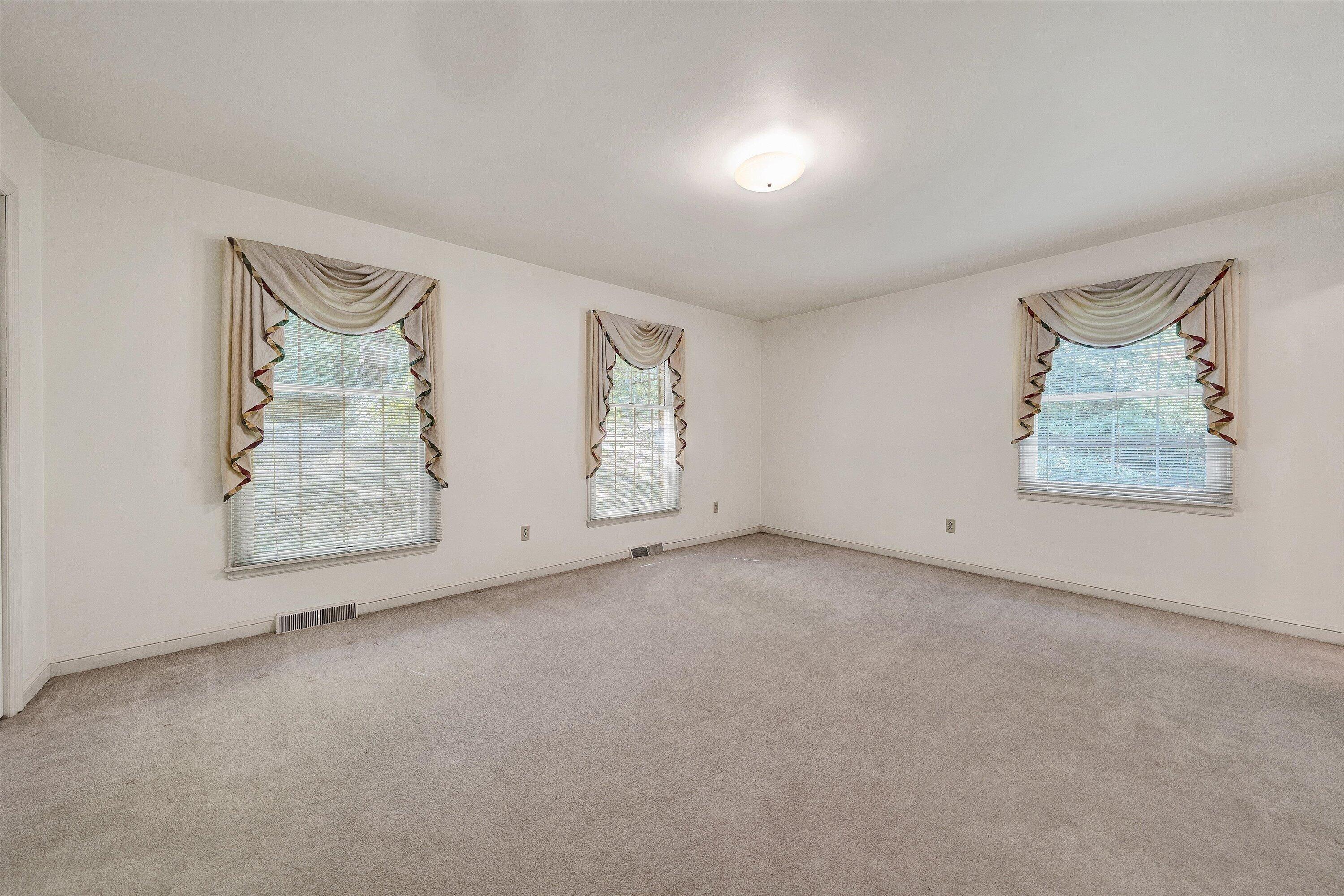 3615 Brymoor Road Southwest Roanoke, VA 24018 - Photo 21 of 48 21-DSC00055