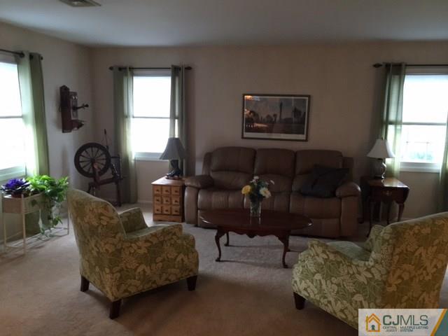 25 Tamarack Road Somerset, NJ 08873 - Photo 3 of 15 Gallery Image 3