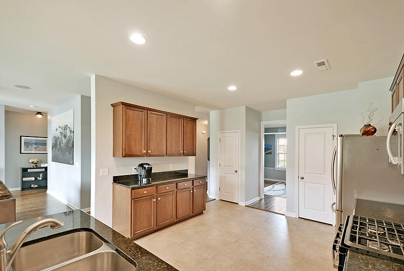 174 Decatur Drive Summerville, SC 29486 - Photo 9 of 46 Kitchen with granite counter tops