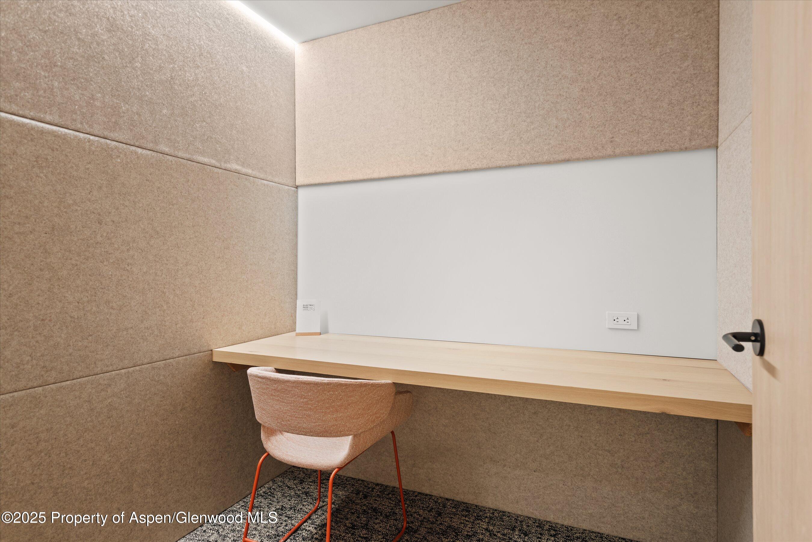 119 Wood Road, Unit 206 Snowmass Village, CO 81615 - Photo 15 of 30 15-15-119WoodRd206_250130015