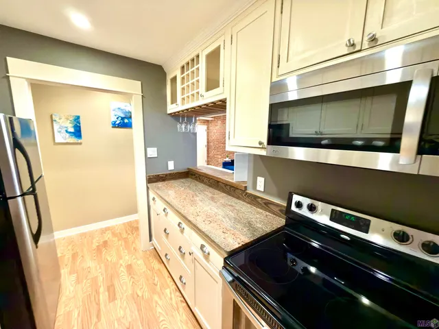 $99,999 | 3101 Highland Road, Unit 301, Baton Rouge, LA 70802