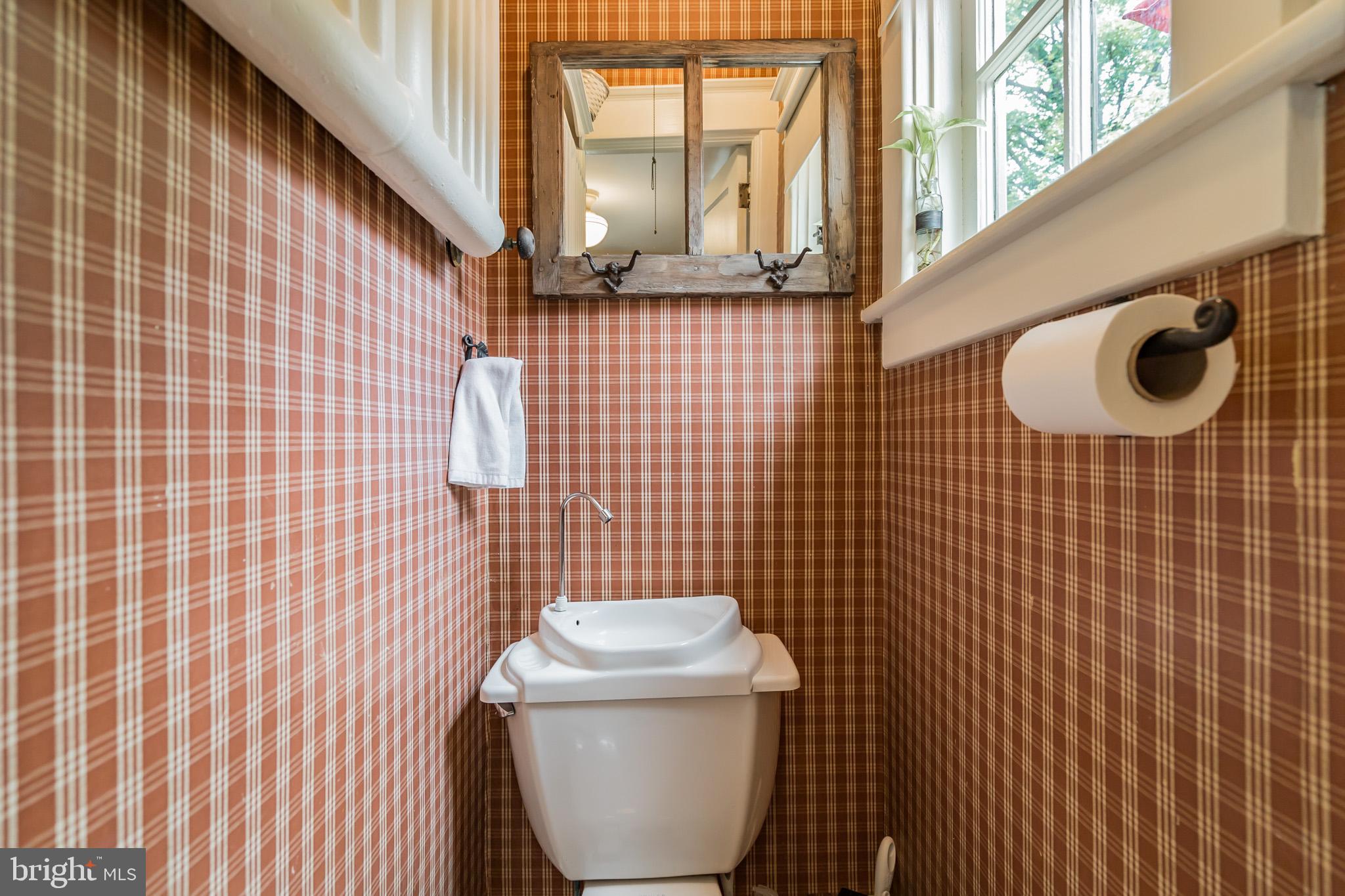 417 East Waverly Road Wyncote, PA 19095 - Photo 23 of 54 Powder room