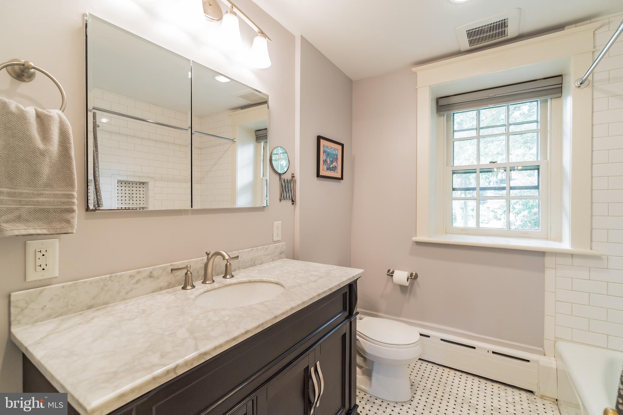 417 East Waverly Road Wyncote, PA 19095 - Photo 33 of 54 Hall bath