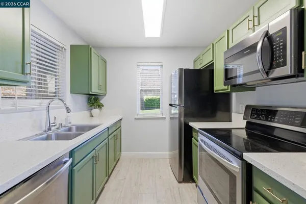 $2,800 | 102 Luna Grande Circle, Sacramento, CA 95834