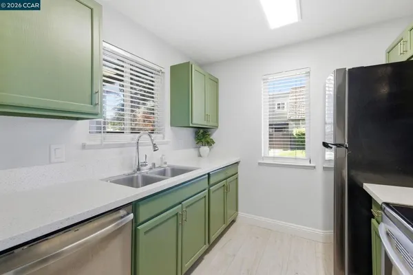 $2,800 | 102 Luna Grande Circle, Sacramento, CA 95834