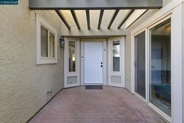 $2,800 | 102 Luna Grande Circle, Sacramento, CA 95834