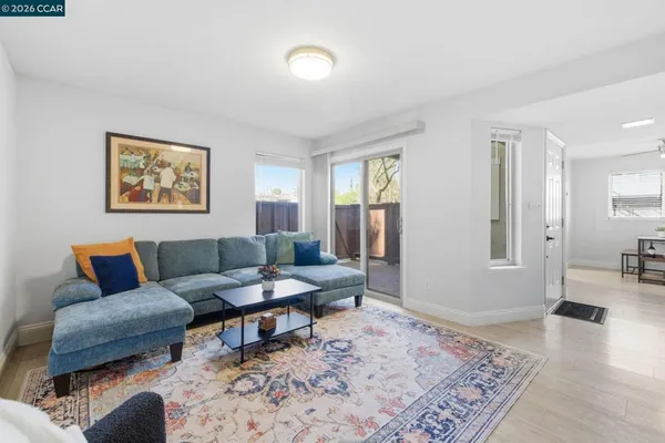 $2,800 | 102 Luna Grande Circle, Sacramento, CA 95834