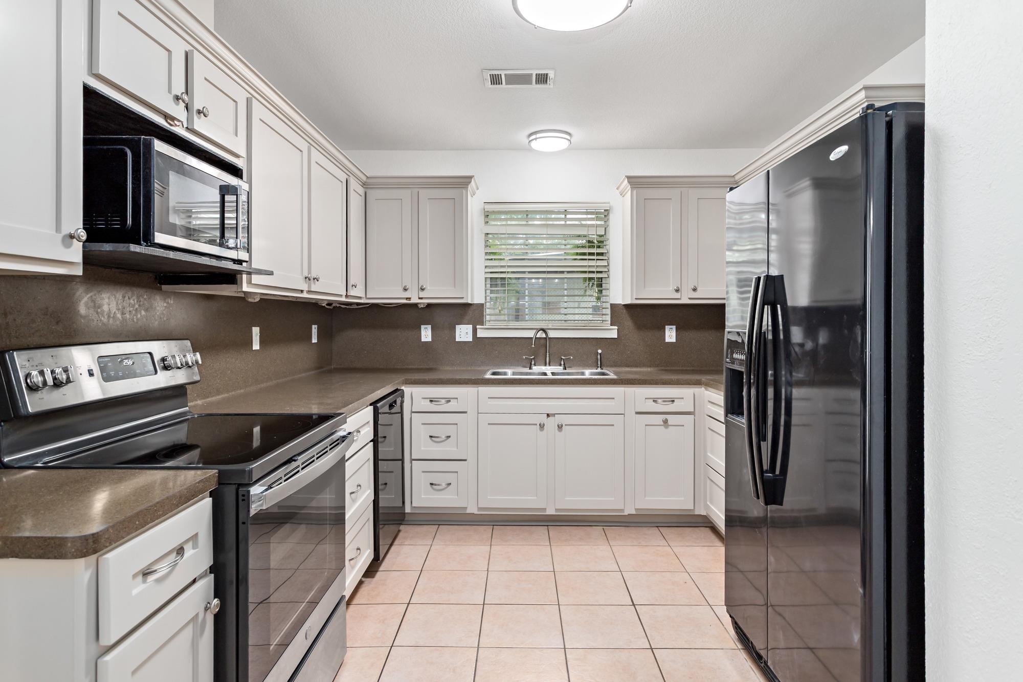 6060 Travis Lumberton, TX 77657 - Photo 10 of 27