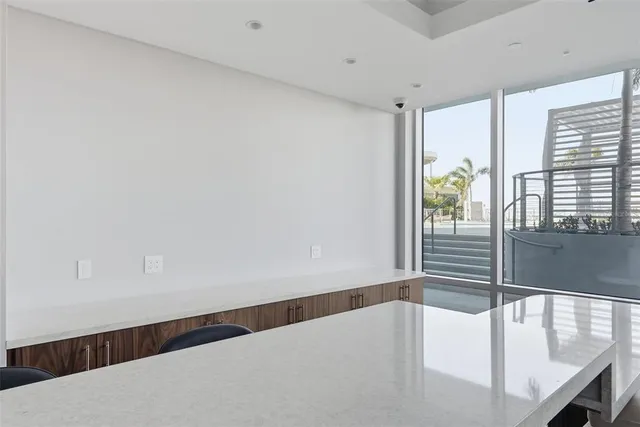 $9,500 | 400 Central Avenue, Unit 1803, St. Petersburg, FL 33701