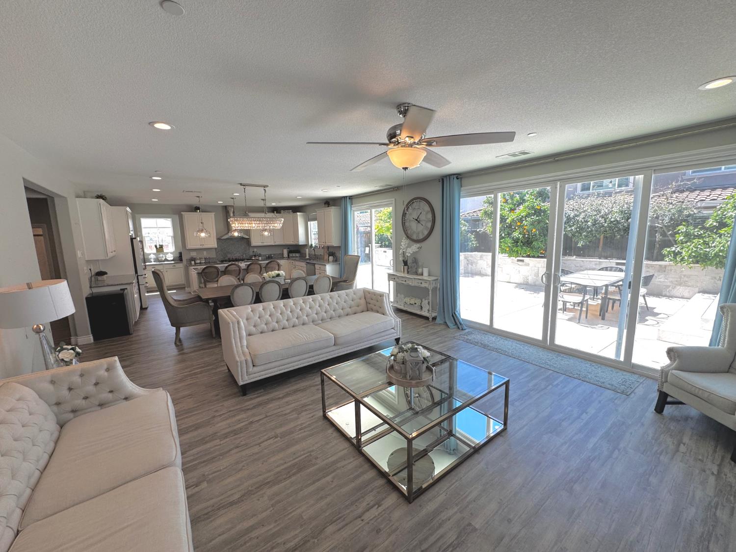 8026 Prairie Hawk Way Sacramento, CA 95829 - Photo 11 of 32