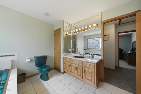 $349,500 | 1549 Wayne Drive, Crete, IL 60417