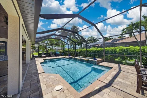 $1,200,000 | 1725 Southwest 52nd Terrace, Cape Coral, FL 33914