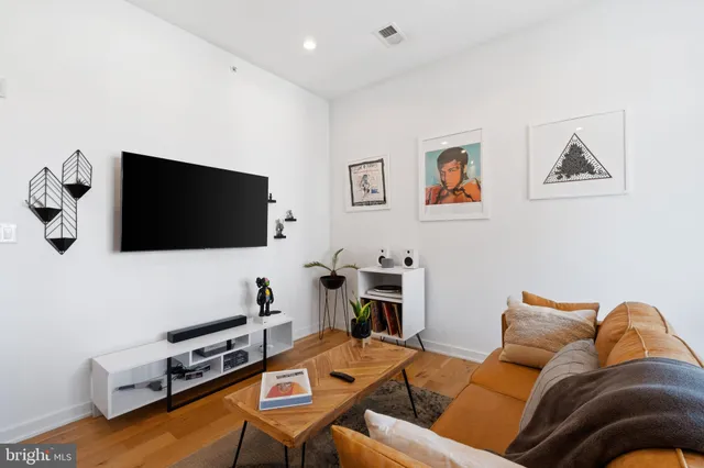 $1,895 | 1617-27 Hope Street, Unit 3B, Philadelphia, PA 19122