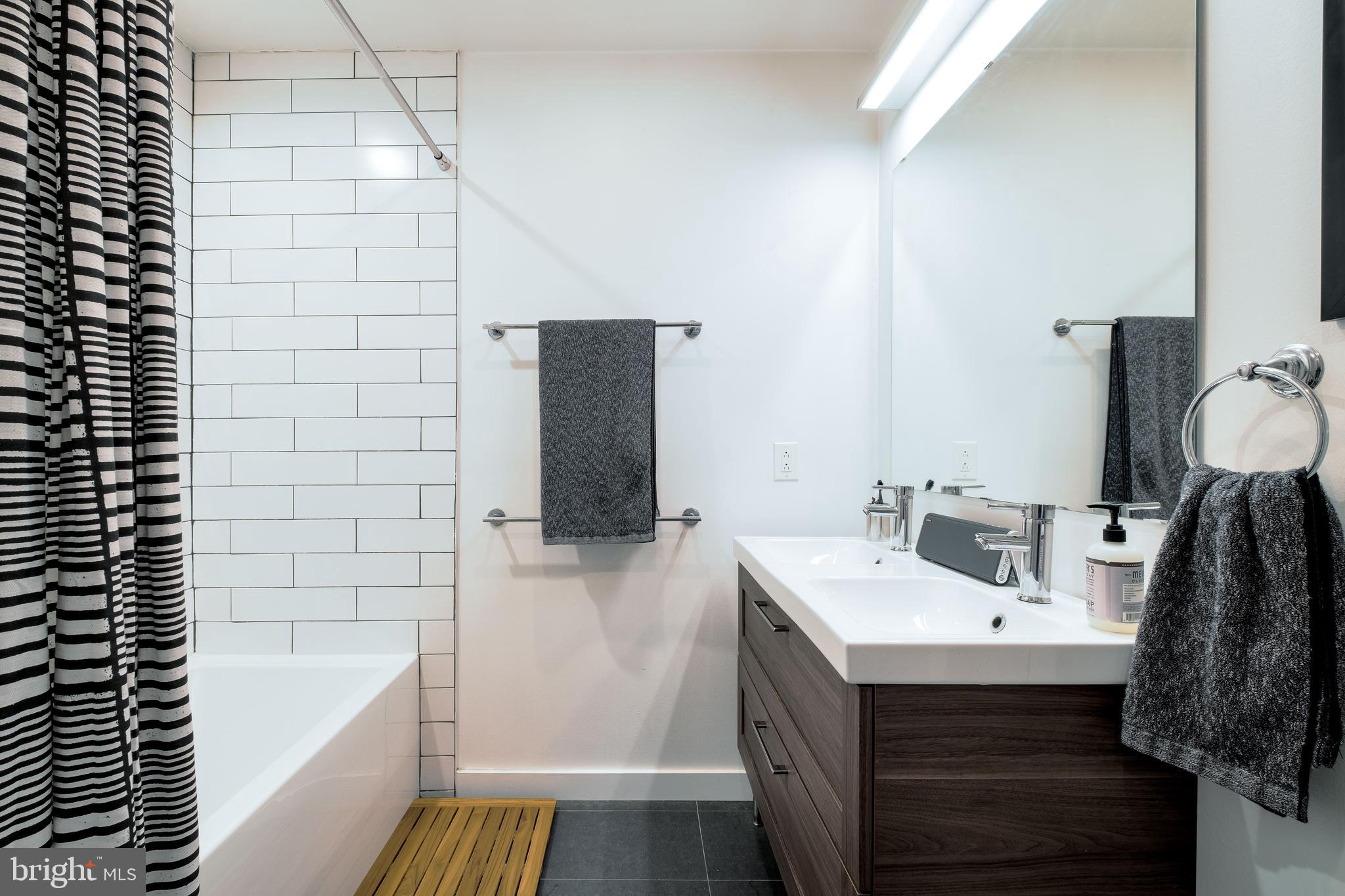 1617-27 Hope Street, Unit 3B Philadelphia, PA 19122 - Photo 27 of 34