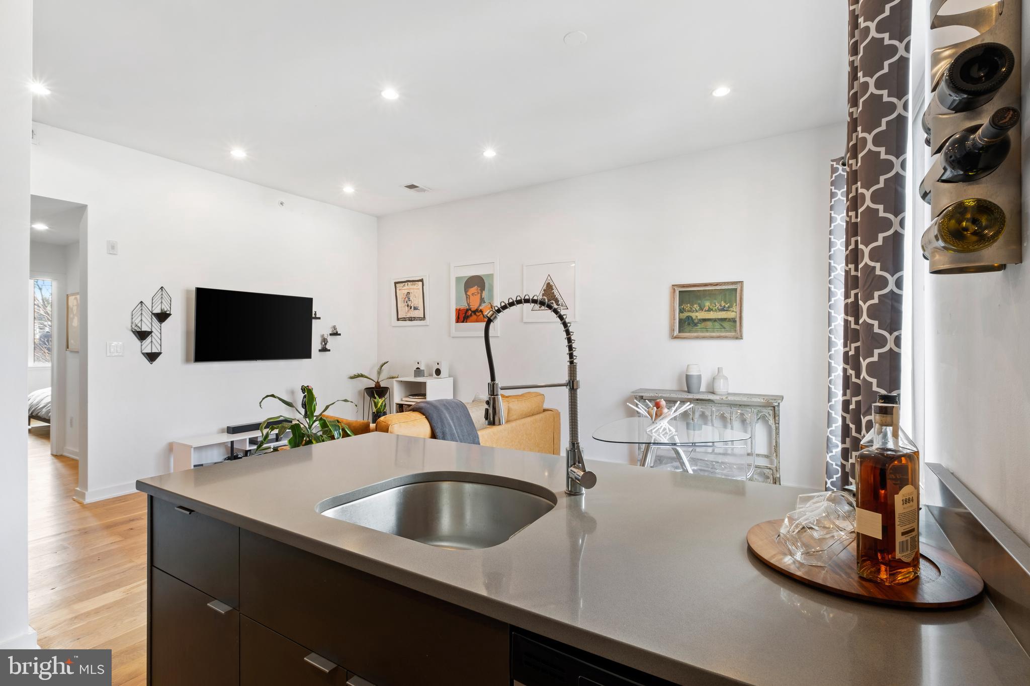 1617-27 Hope Street, Unit 3B Philadelphia, PA 19122 - Photo 7 of 34