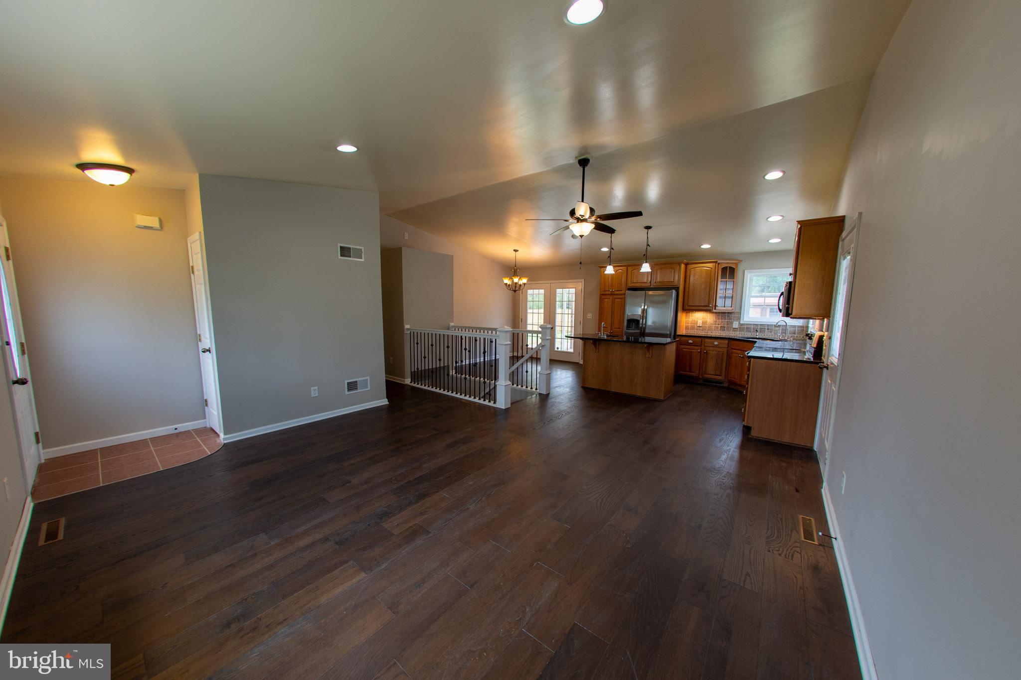 440 Warm Spring Road Chambersburg, PA 17202 - Photo 2 of 39