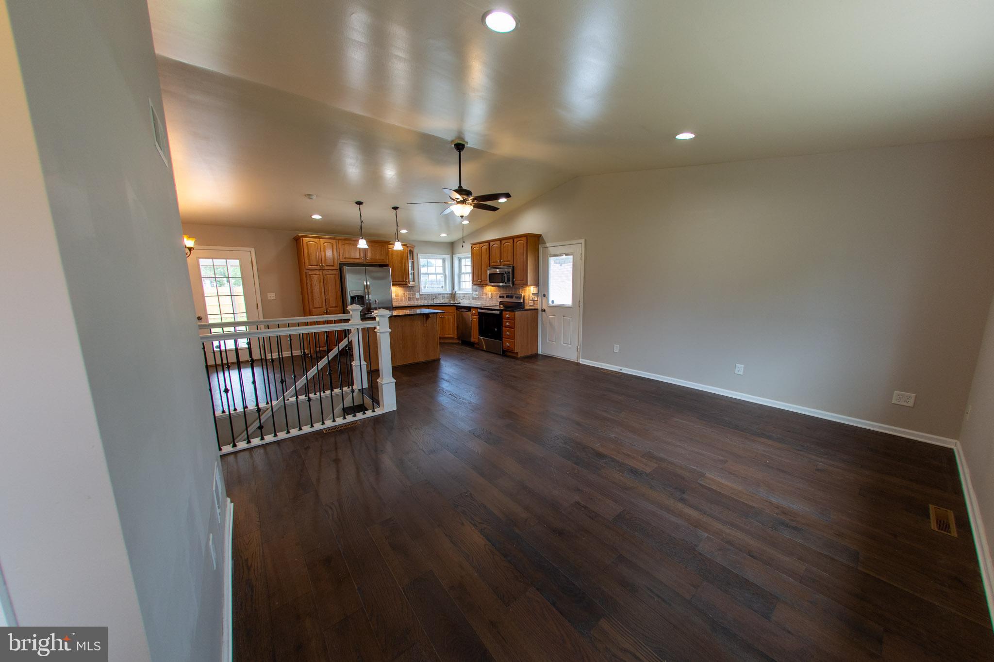 440 Warm Spring Road Chambersburg, PA 17202 - Photo 3 of 39