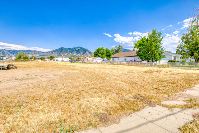 532 North 100 West, Unit 2 Tooele, UT 84074 - Photo 5 of 13