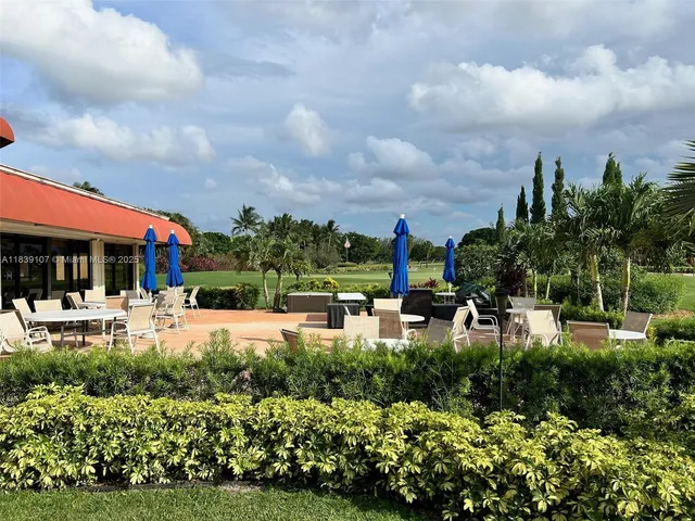 $150,000 | 371 South Hollybrook Drive, Unit 308, Pembroke Pines, FL 33025