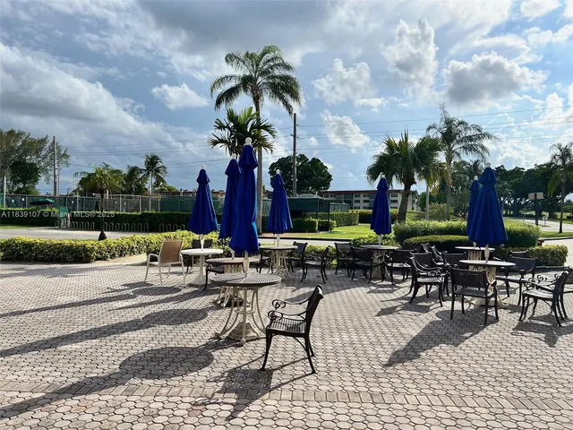 $150,000 | 371 South Hollybrook Drive, Unit 308, Pembroke Pines, FL 33025
