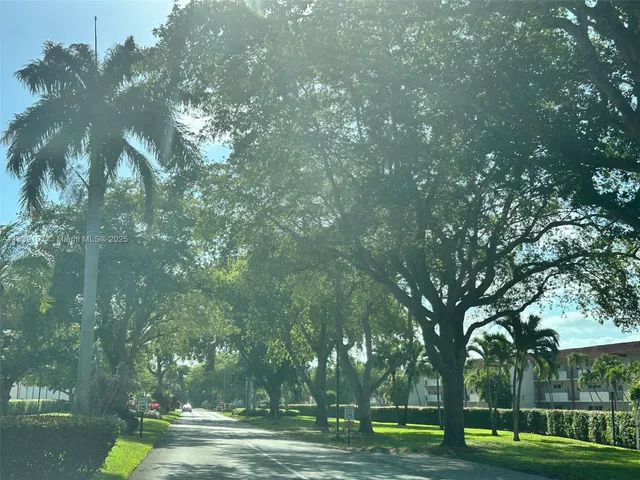 $150,000 | 371 South Hollybrook Drive, Unit 308, Pembroke Pines, FL 33025