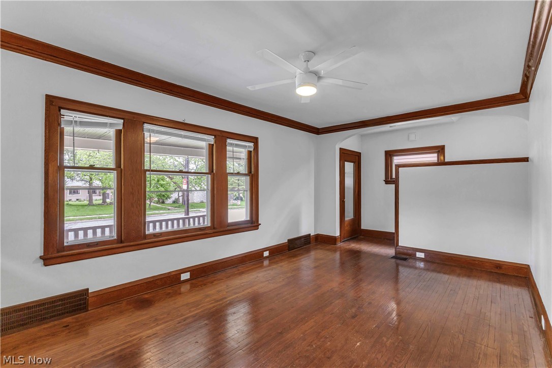 3177 Warren Road Cleveland, OH 44111 - Photo 6 of 38