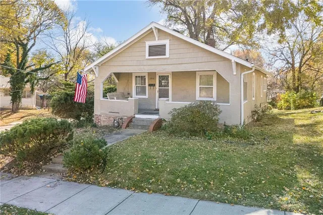 $189,900 | 2816 Sherman Avenue, St. Joseph, MO 64506
