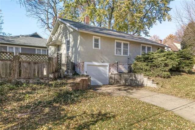 $189,900 | 2816 Sherman Avenue, St. Joseph, MO 64506