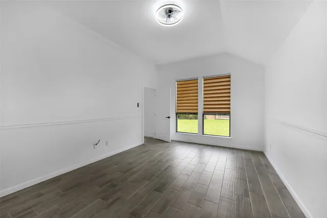 $2,600 | 13021 Castlewind Lane, Pearland, TX 77584