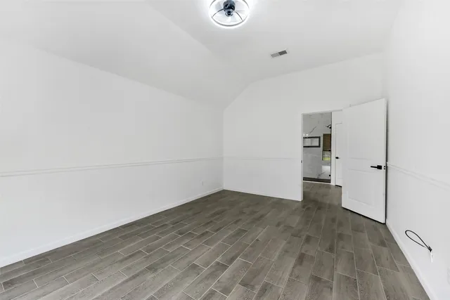 $2,600 | 13021 Castlewind Lane, Pearland, TX 77584