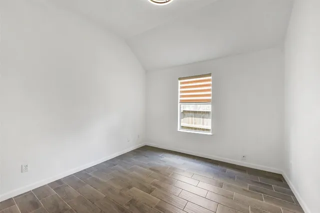 $2,600 | 13021 Castlewind Lane, Pearland, TX 77584