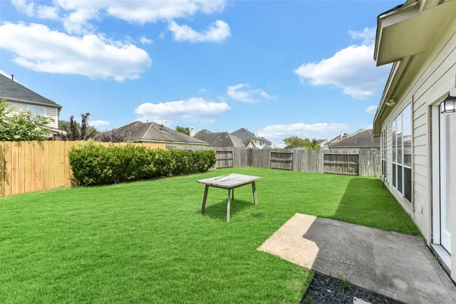 $2,600 | 13021 Castlewind Lane, Pearland, TX 77584