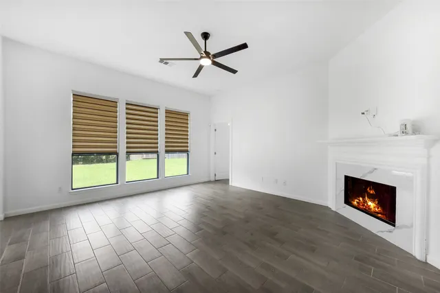 $2,600 | 13021 Castlewind Lane, Pearland, TX 77584