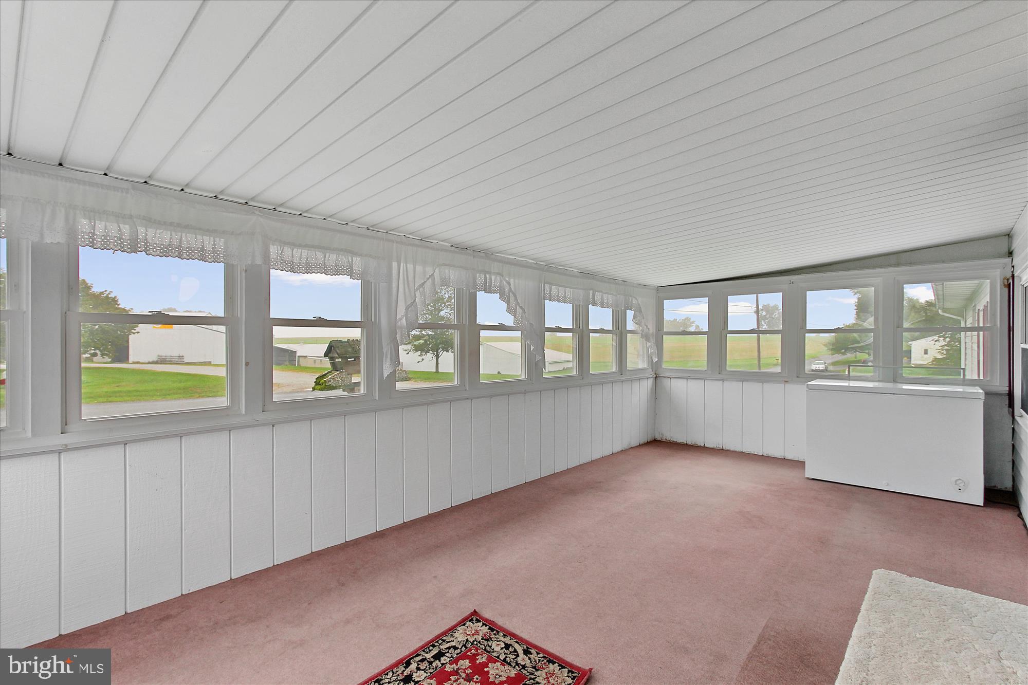 190 Guernsey Road Biglerville, PA 17307 - Photo 22 of 28 Sun Porch - insulated windows