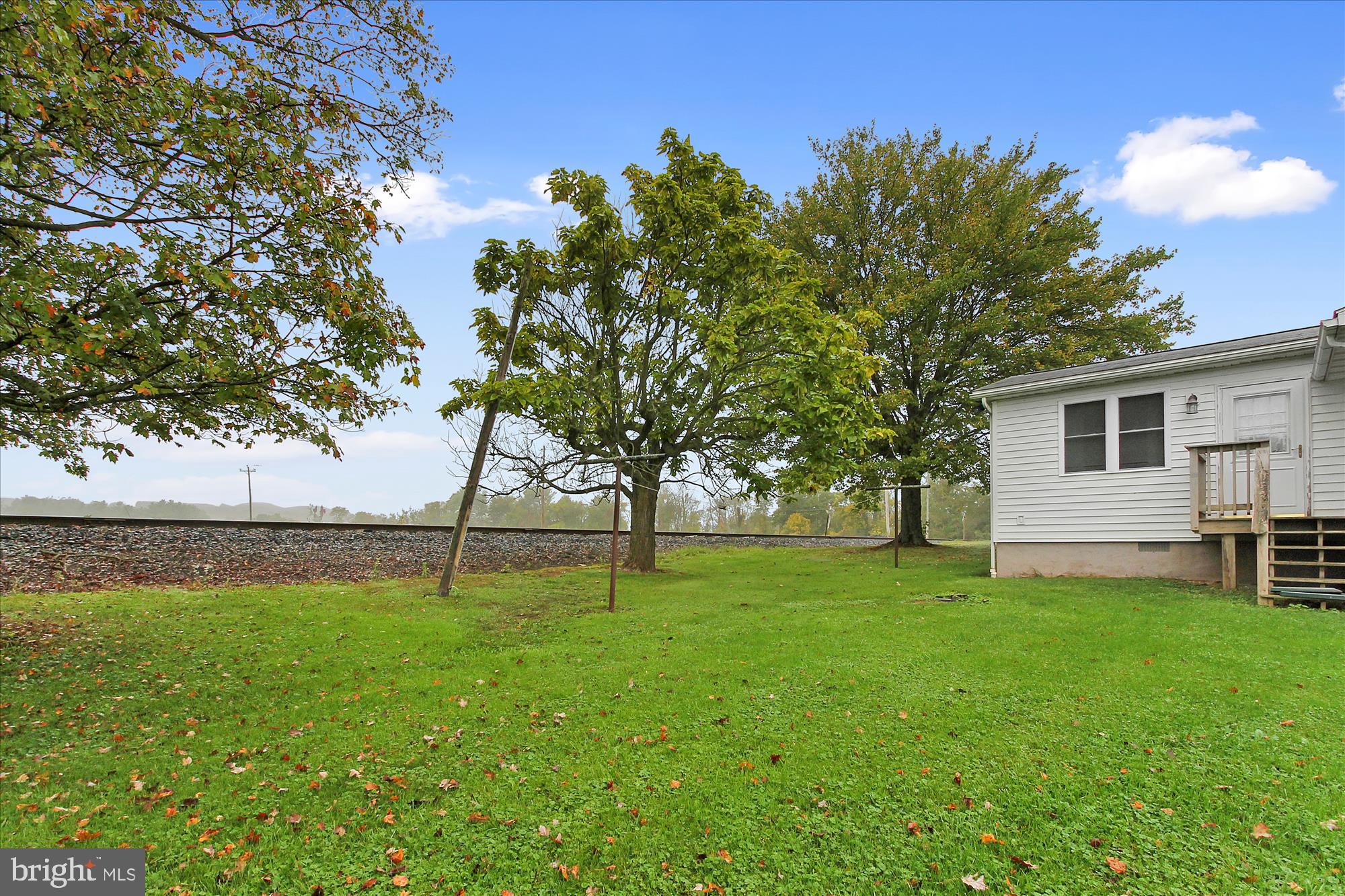 190 Guernsey Road Biglerville, PA 17307 - Photo 24 of 28 Side Yard