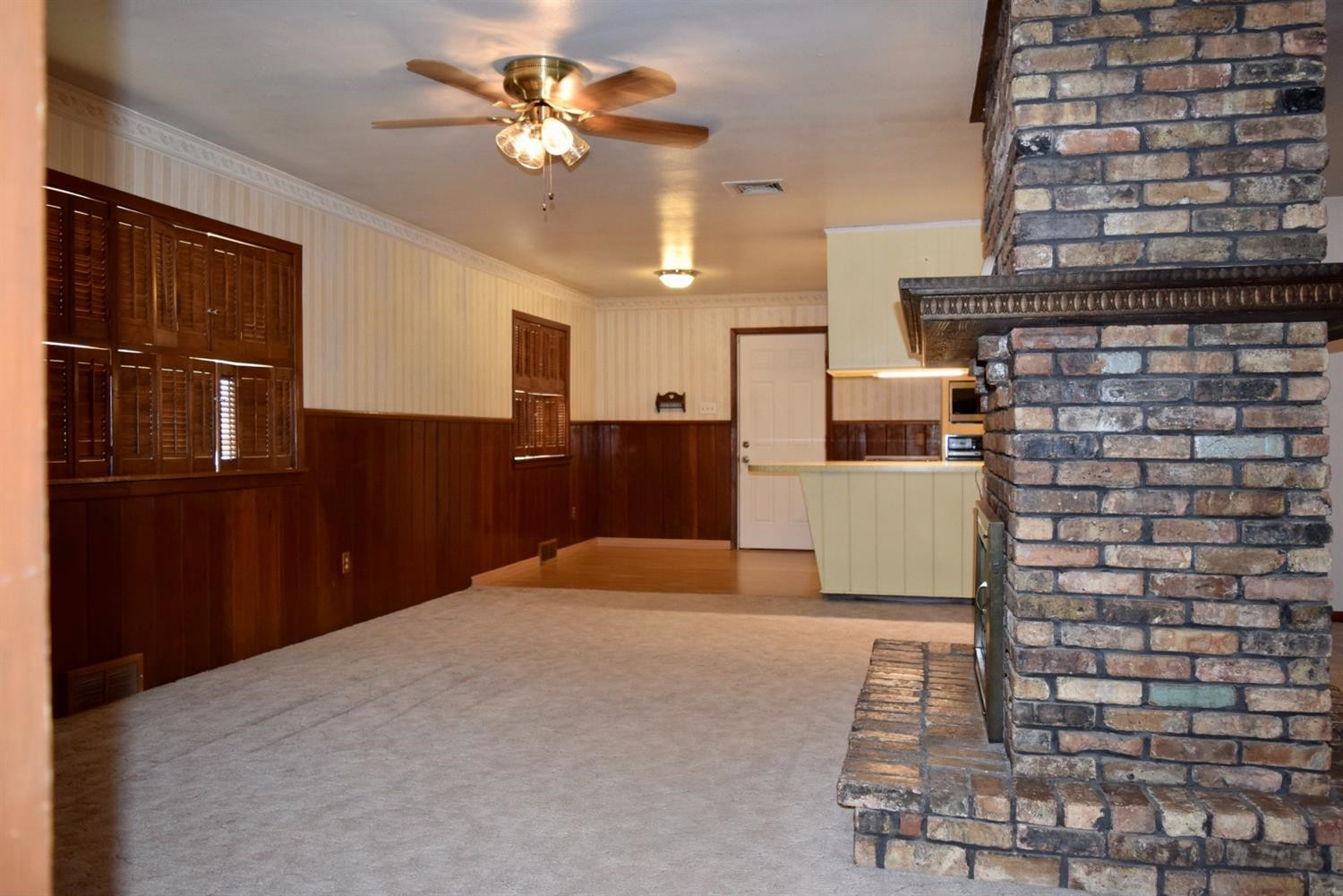 1109 Avenue East Ralls, TX 79357 - Photo 12 of 33 Photo 12
