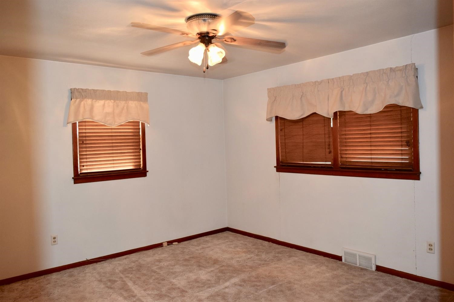 1109 Avenue East Ralls, TX 79357 - Photo 21 of 33 Photo 21