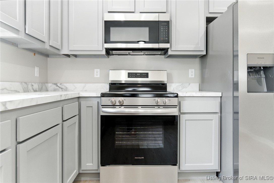 306 Taff Street Charlestown, IN 47111 - Photo 10 of 36