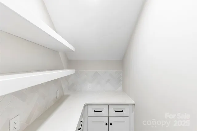 $650,000 | 551 Perry Road, Troutman, NC 28166