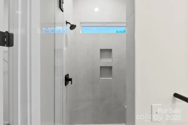 $650,000 | 551 Perry Road, Troutman, NC 28166