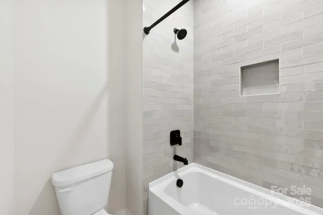 $650,000 | 551 Perry Road, Troutman, NC 28166