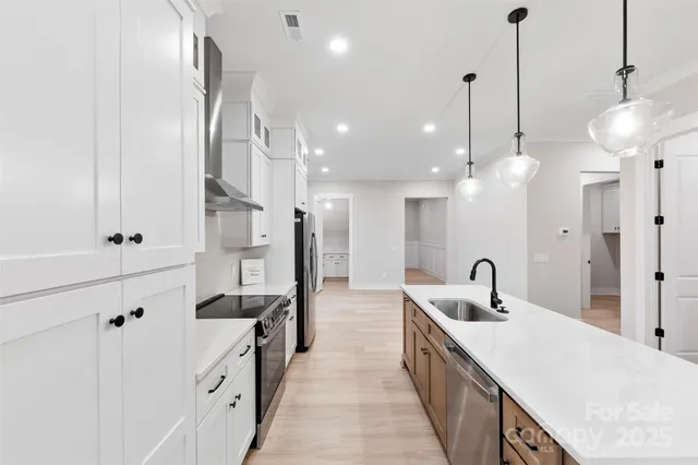 $650,000 | 551 Perry Road, Troutman, NC 28166