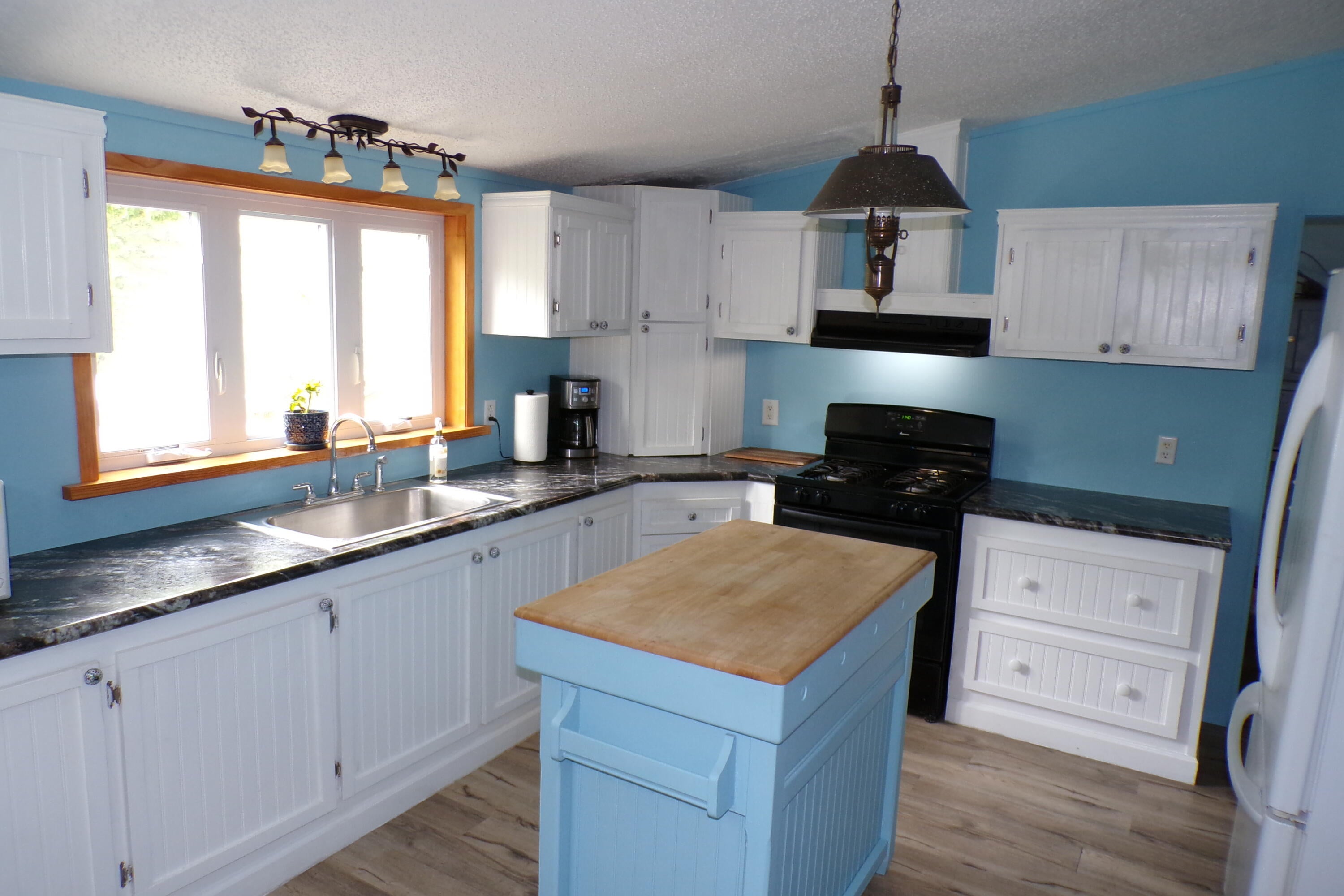 W1804 Fenlon Road St. Ignace, MI 49781 - Photo 9 of 26 Gallery Image 9