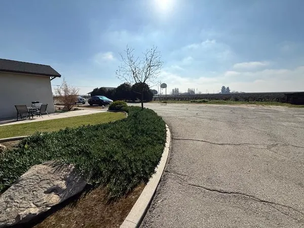 $2,400 | 7595 South Peach Avenue, Fowler, CA 93625