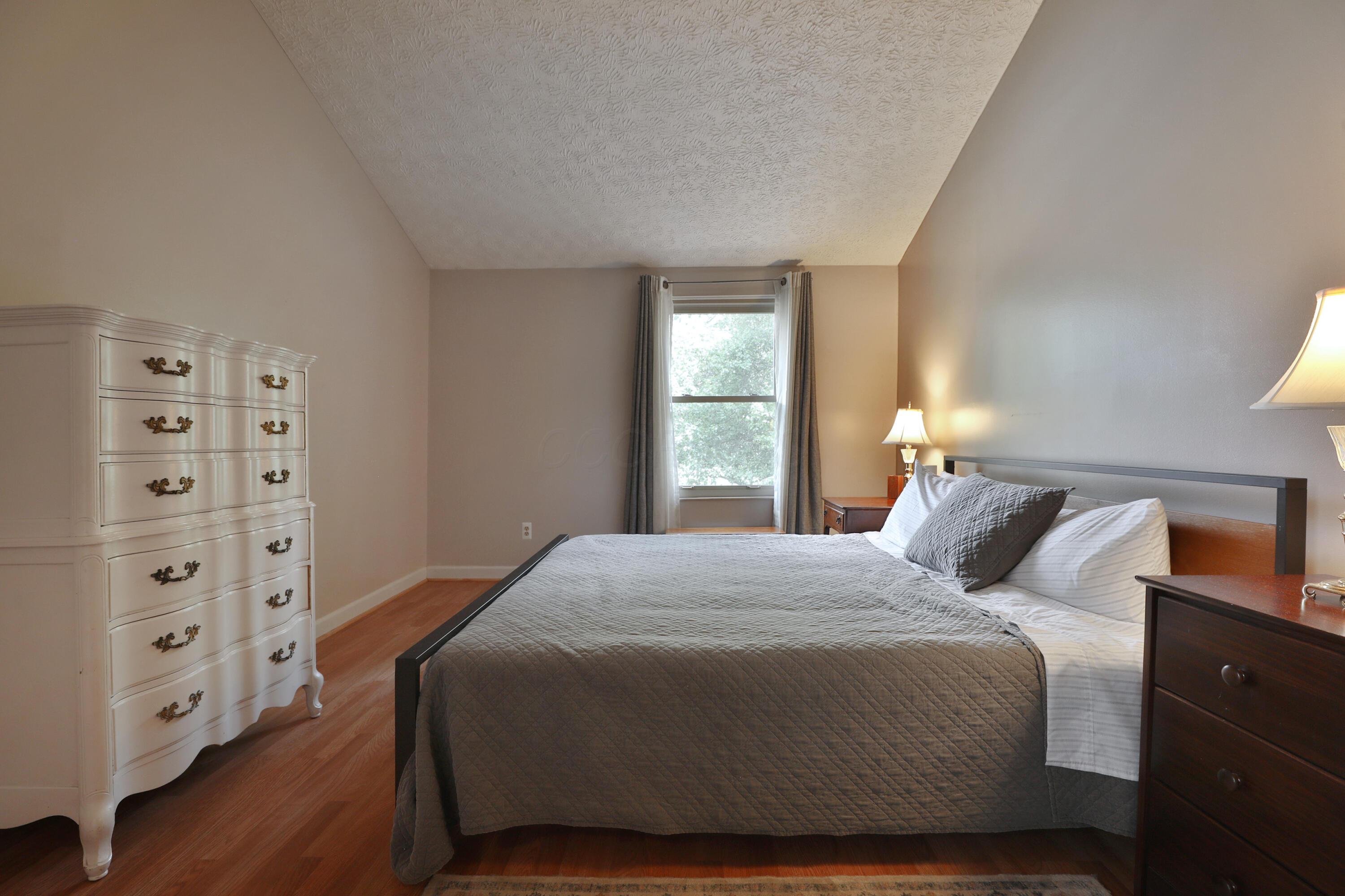 677 Fallside Lane Westerville, OH 43081 - Photo 24 of 35 677-Fallside-35
