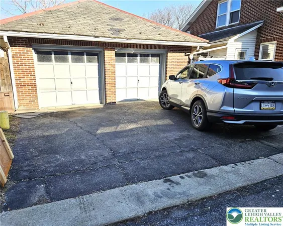 $2,250 | 221 East Prospect Street, Nazareth, PA 18064