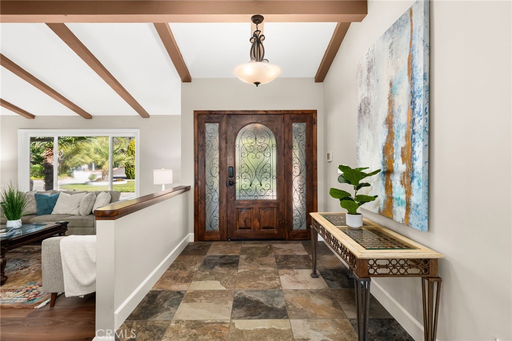 2465 Via Oeste Drive Fallbrook, CA 92028 - Photo 5 of 44